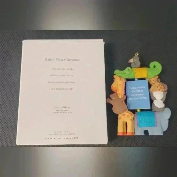 Hallmark Keepsake Baby's First Christmas 2009 Tree Photo Ornament - Picture 3 of 5